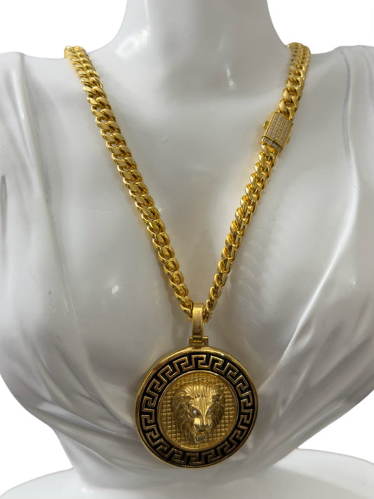 QUEEN LION STAINLESS STEEL NECKLACE WITH PENDANT