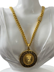 QUEEN LION STAINLESS STEEL NECKLACE WITH PENDANT