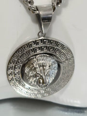 QUEEN LION STAINLESS STEEL NECKLACE WITH PENDANT